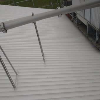 1-5折板屋根遮熱塗装工事